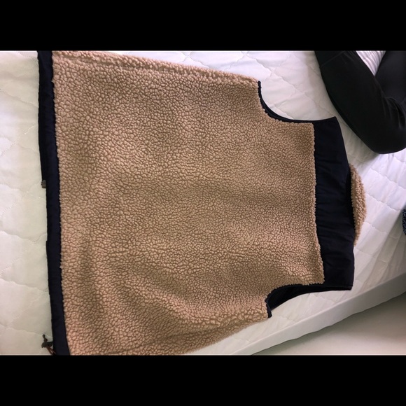 Eddie Bauer Sherpa Vest - Picture 4 of 4